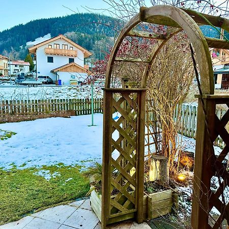 Suite Sinja Erlebnisferienwohnung Hausham Kültér fotó